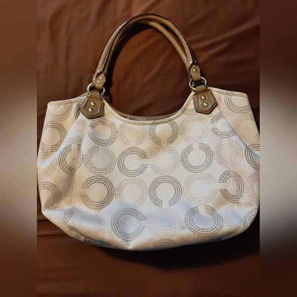 Coach purse - Picture 3 of 10